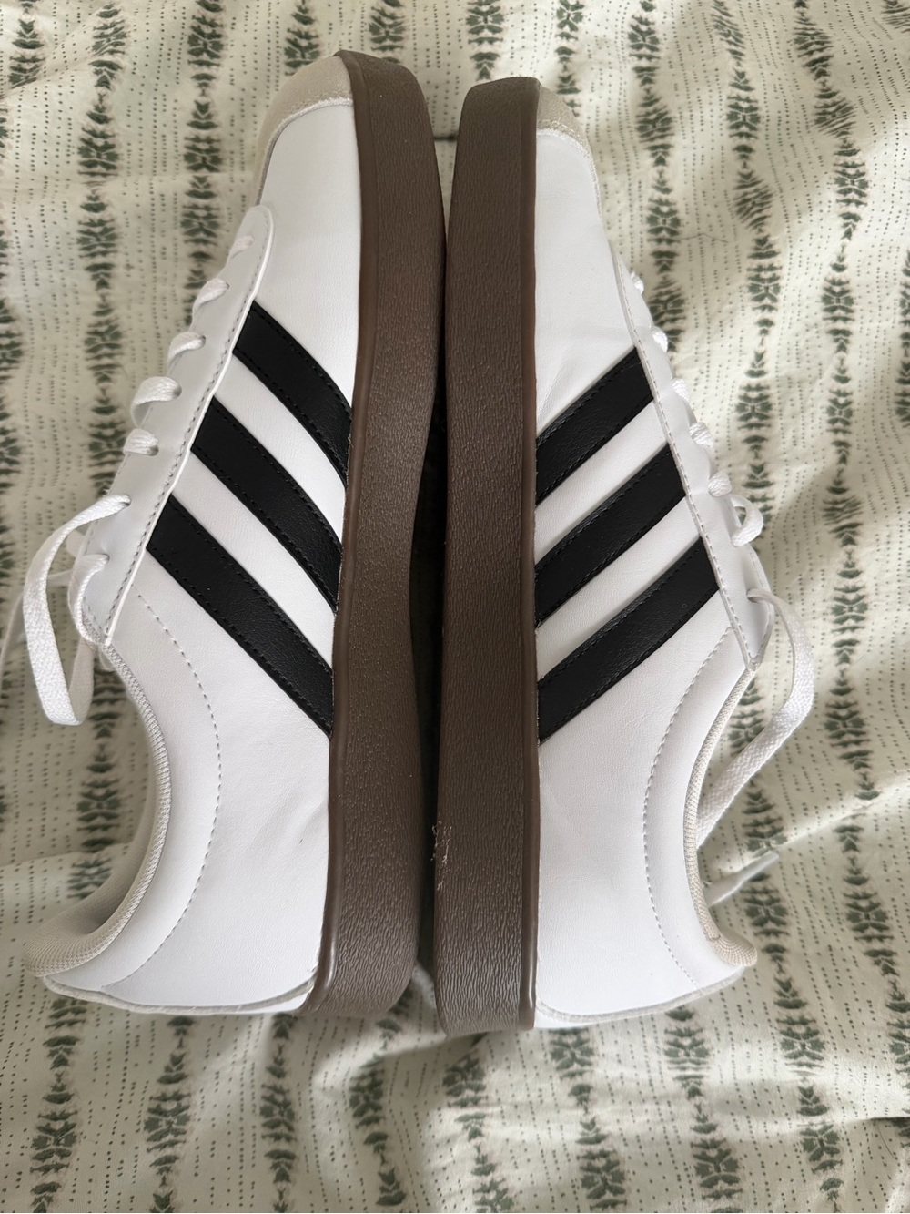 Women Adidas White Sneakers with Black Stripes and Brown Sole